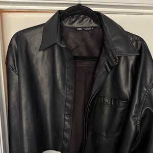 Zara Women’s Cropped Black Pleather Jacket
